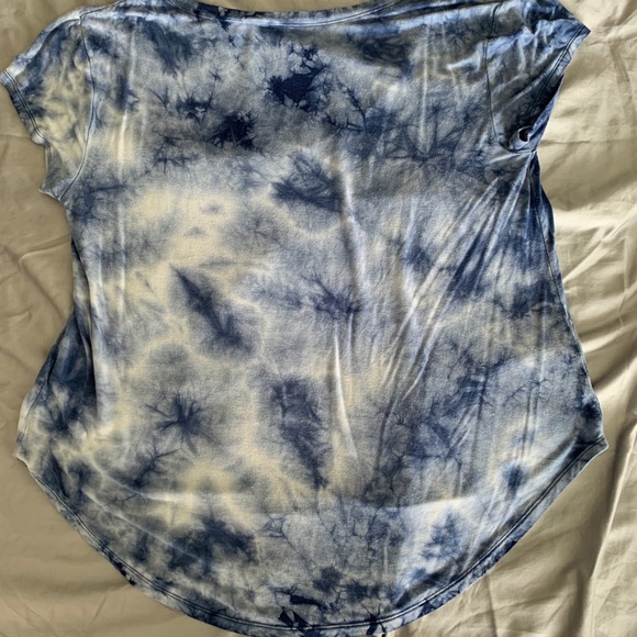 Soft Tee - Picture 5 of 5